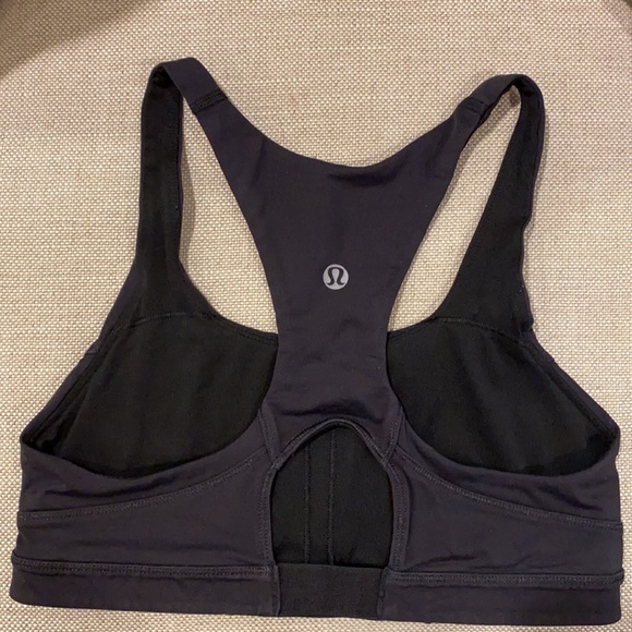 Lululemon bra - Picture 2 of 5